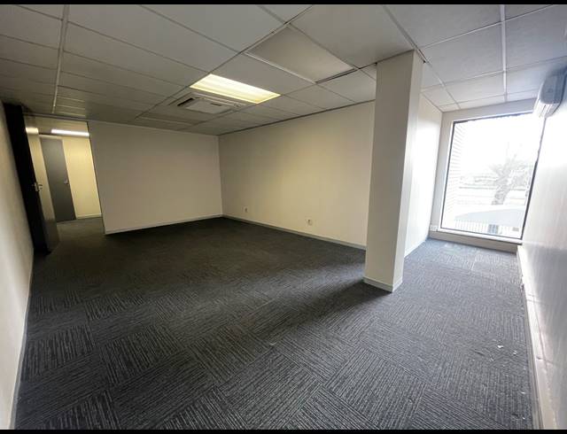 283M² OFFICE TO LET IN BARTLETT
